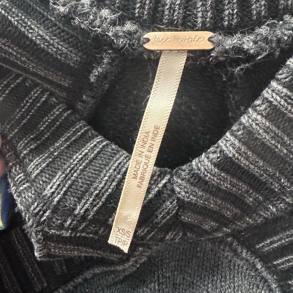 Free People • Half Moon Bay Cold Shoulder Pullover - Picture 5 of 5